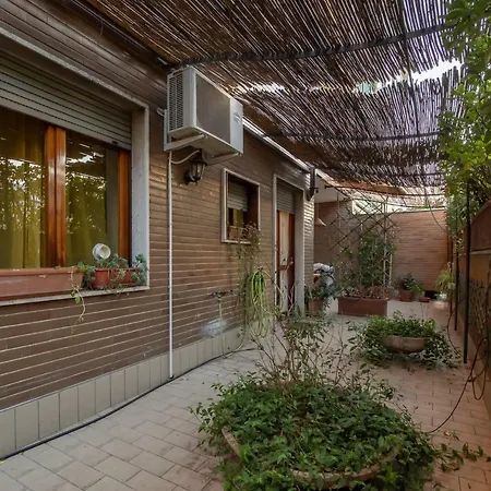 Smareglia Apartment *